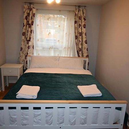 Central And Quiet Flat In London! Close To Station Londres Exterior foto